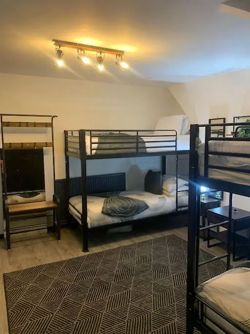 By Lushlets - Hen, Stag, Rugby, & Group Accommodation Caters For 60 Plus Guests Ask! Cardiff United Kingdom
