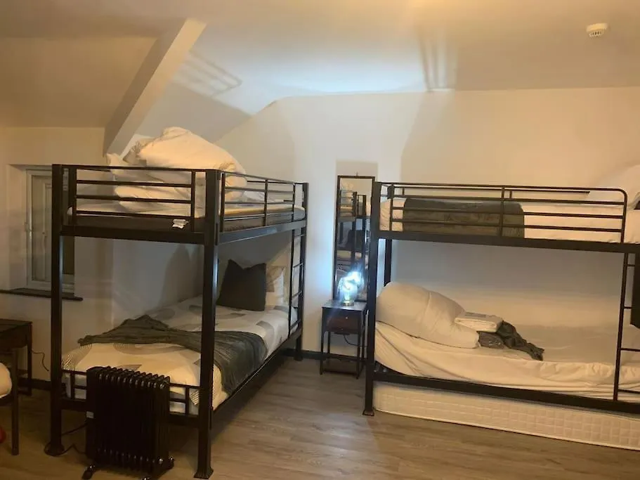 Apartment By Lushlets - Hen, Stag, Rugby, & Group Accommodation Caters For 60 Plus Guests Ask! Cardiff United Kingdom